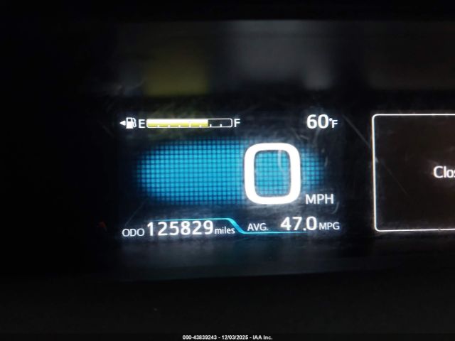 Toyota Prius Two Image 13