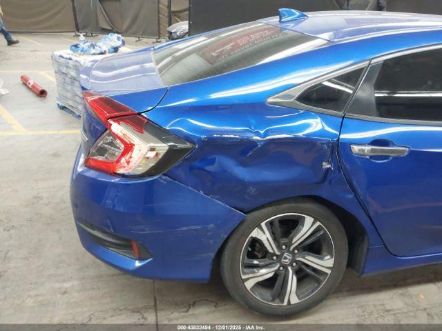 Honda Civic Touring Image 6