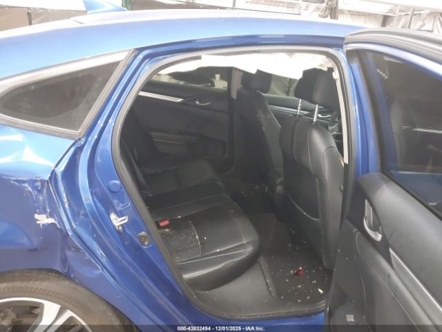 Honda Civic Touring Image 16