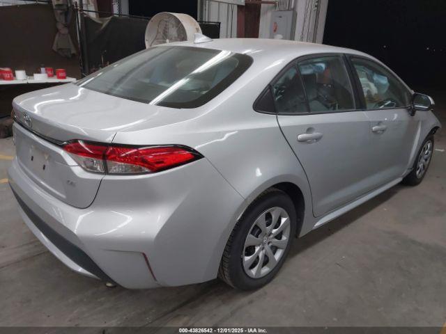 Toyota Corolla Le Image 11