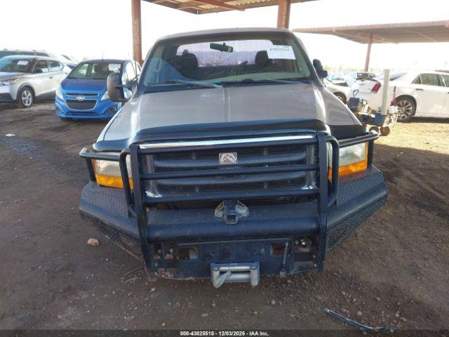 Ford F-250 Image 8