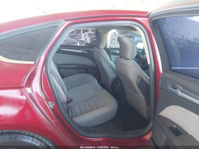 Ford Fusion S Image 6