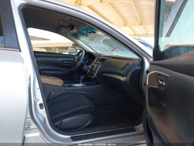 Nissan Altima 2.5 S Image 7