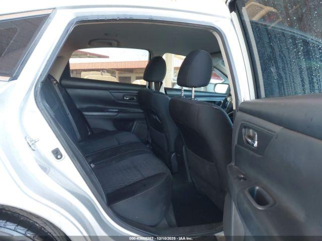 Nissan Altima 2.5 S Image 3