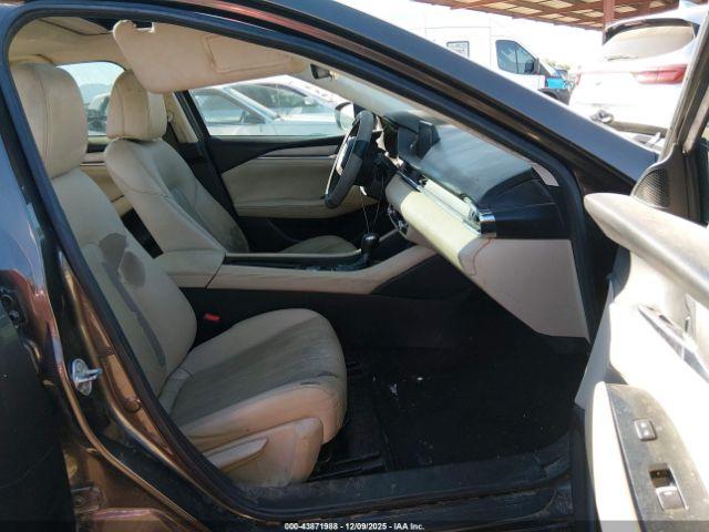 Mazda Mazda6 Touring Image 2