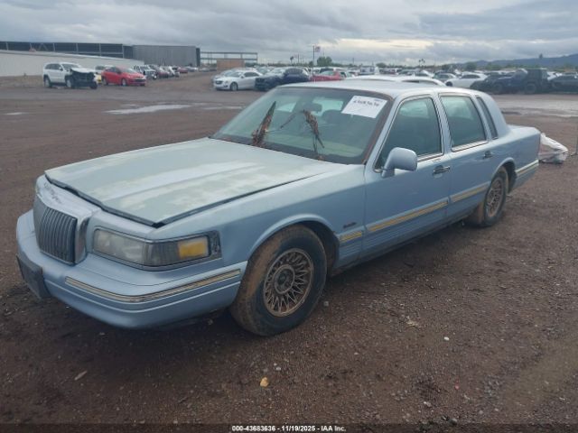 Lincoln Towncar Executive Image 5