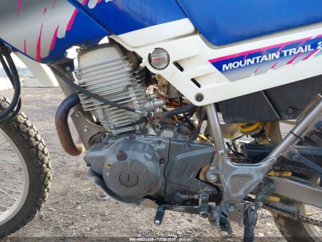 Yamaha Xt225 Image 8