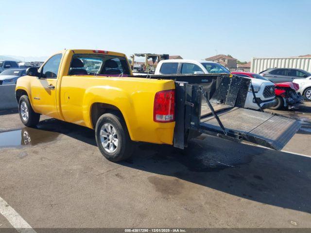 GMC Sierra 1500 Work Truck Image 3