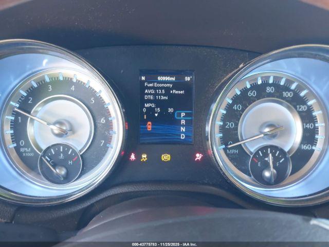 Chrysler 300c Awd Image 13