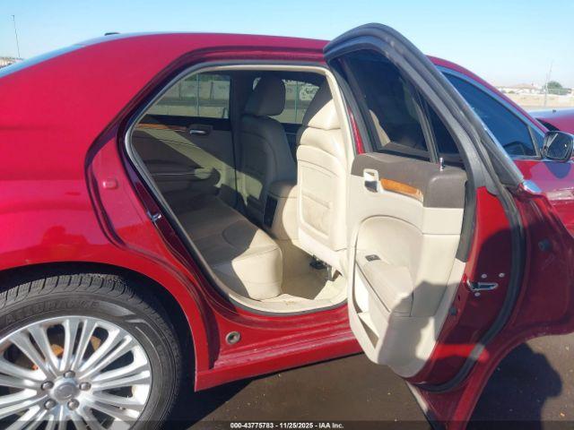 Chrysler 300c Awd Image 8