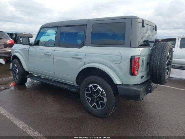 Ford Bronco Outer Banks Image 6