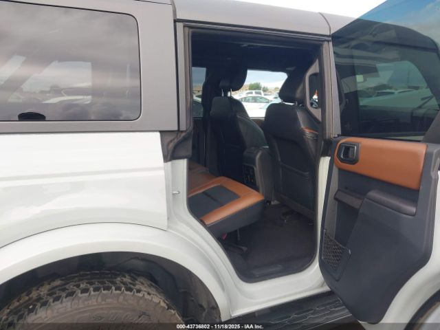 Ford Bronco Outer Banks Image 5