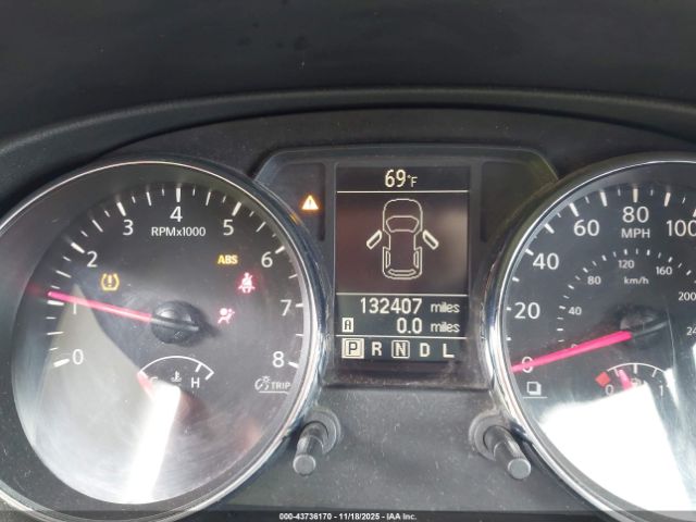 Nissan Rogue S Image 8