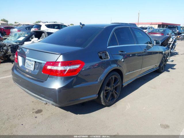 Mercedes-Benz E-Class Image 10