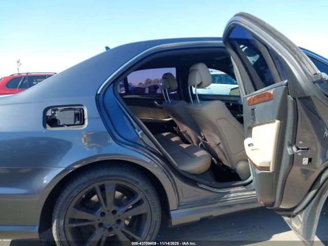 Mercedes-Benz E-Class Image 4