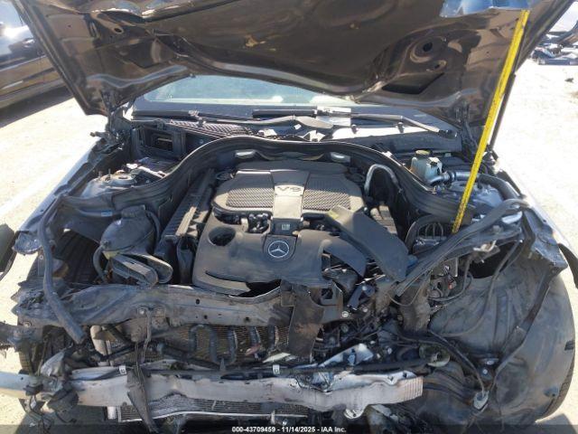 Mercedes-Benz E-Class Image 12