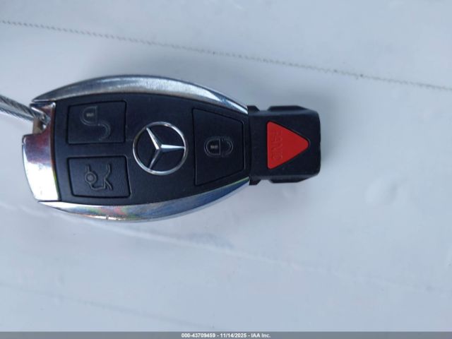Mercedes-Benz E-Class Image 9
