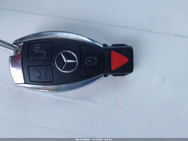 Mercedes-Benz E-Class Image 9