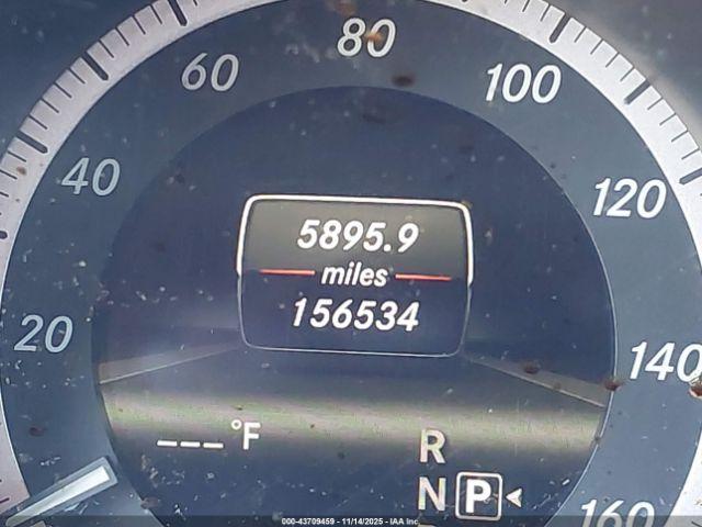 Mercedes-Benz E-Class Image 15