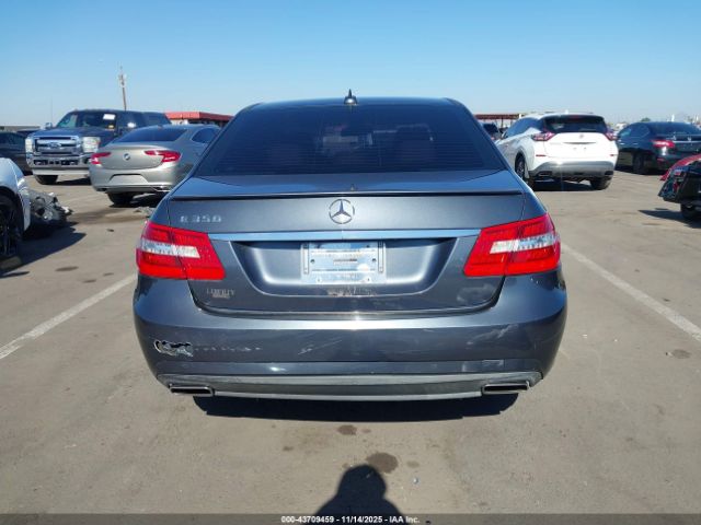 Mercedes-Benz E-Class Image 16