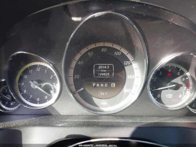 Mercedes-Benz E-Class Image 3