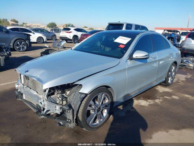 Mercedes-Benz C-Class Image 17