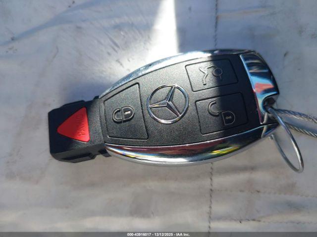 Mercedes-Benz C-Class Image 8