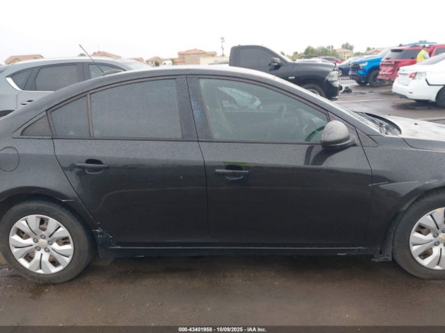 Chevrolet Cruze Ls Auto Image 8