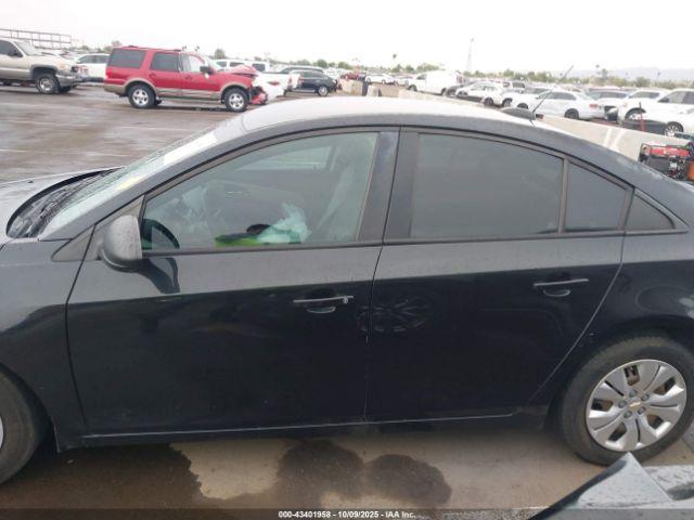 Chevrolet Cruze Ls Auto Image 10