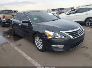  Salvage Nissan Altima