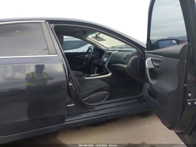 Nissan Altima 2.5 S Image 11