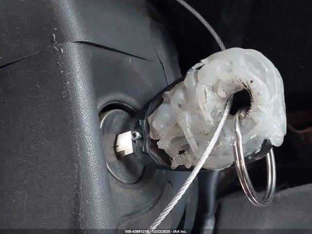 Mitsubishi Raider Duro Cross V8 Image 9