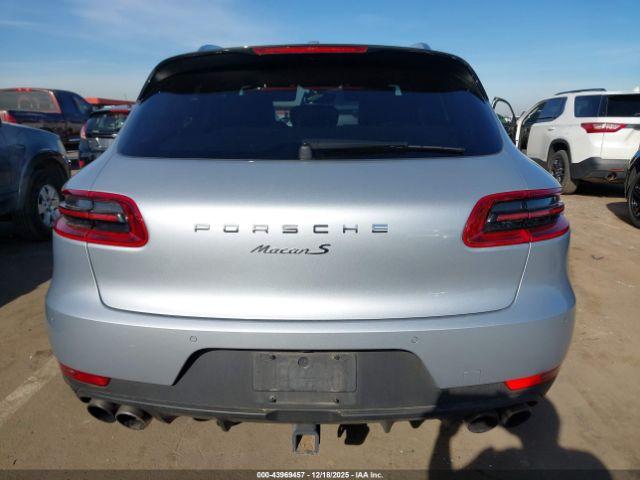 Porsche Macan S Image 2