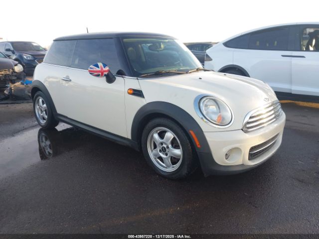 MINI Cooper Image 1