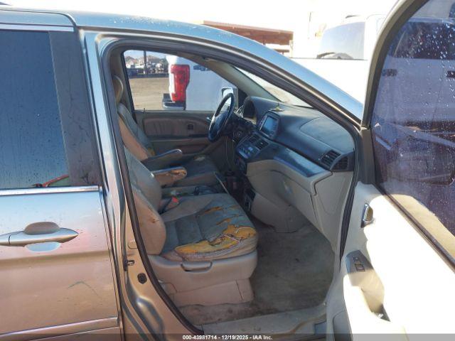 Honda Odyssey Touring Image 5