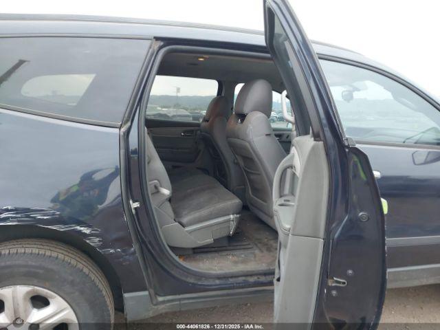 Chevrolet Traverse Ls Image 5