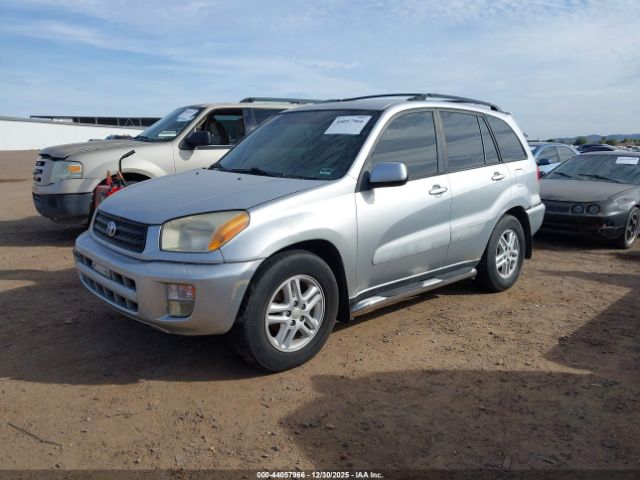 Toyota RAV4 Image 2