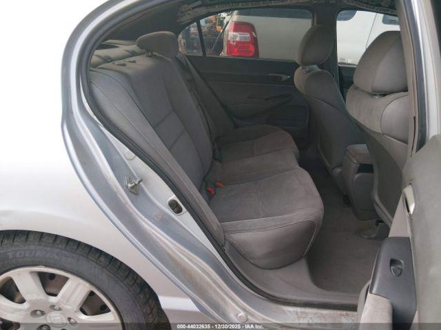 Honda Civic Lx Image 8