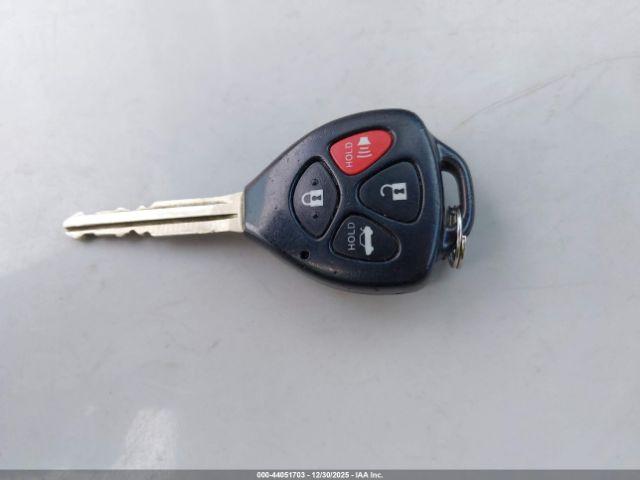 Toyota Camry Se Image 3