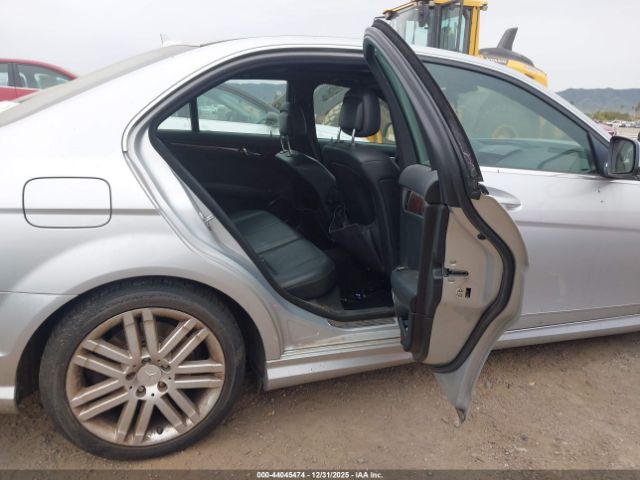 Mercedes-Benz C-Class Image 3