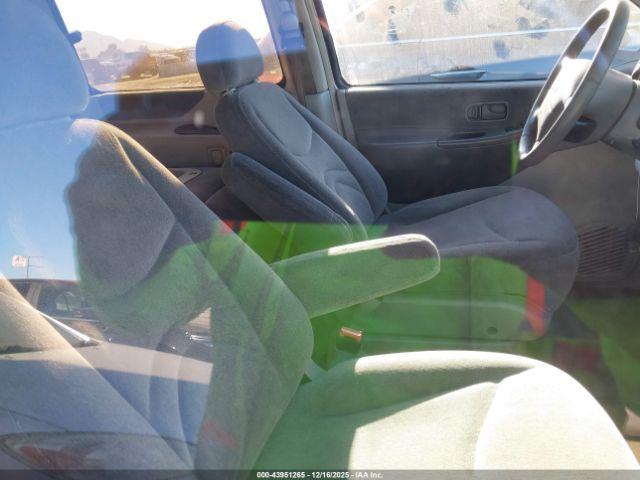 Nissan Quest Image 5