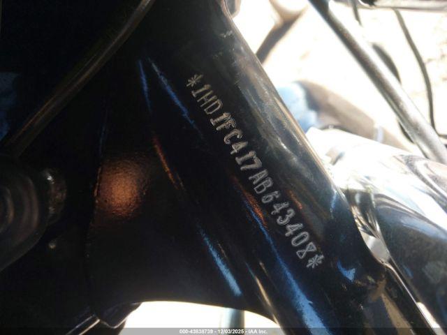 Harley-Davidson Flhtcu Image 9