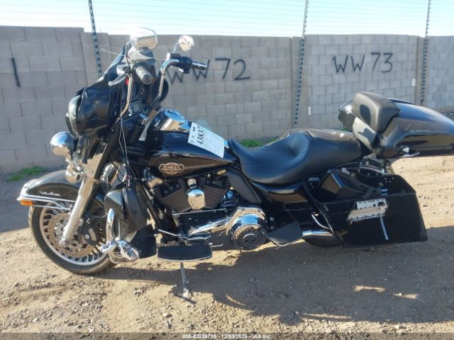 Harley-Davidson Flhtcu Image 10