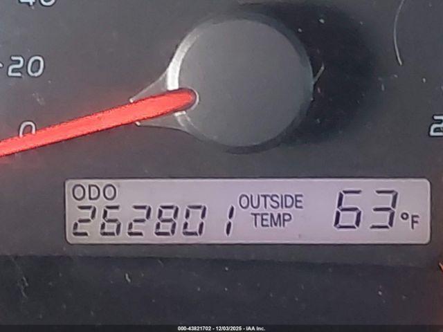 Toyota Camry Se Image 13