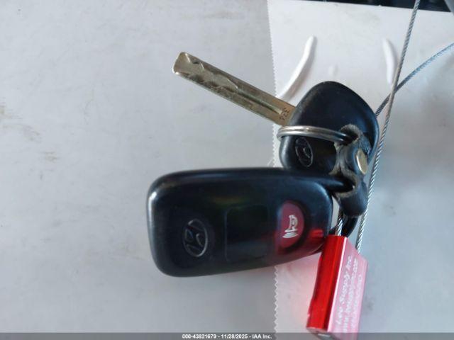 Hyundai ELANTRA Image 9