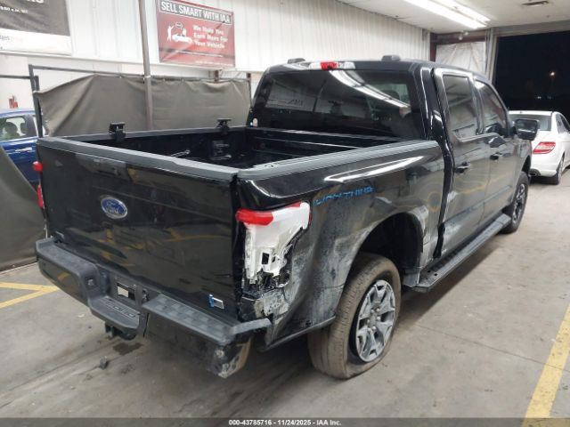 Ford F-150 Xlt Image 16