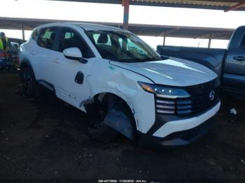  Salvage Nissan Kicks