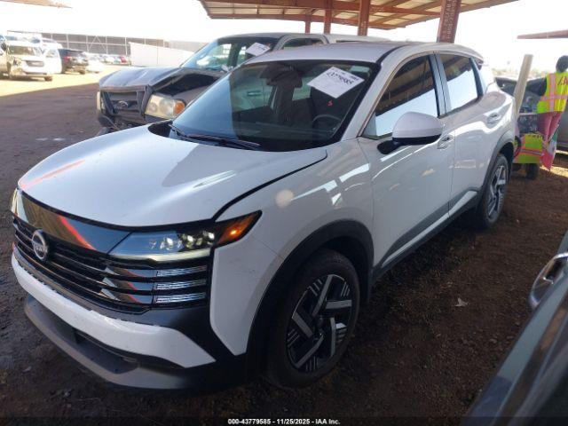 Nissan Kicks Sv Fwd Image 9