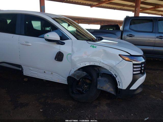 Nissan Kicks Sv Fwd Image 8