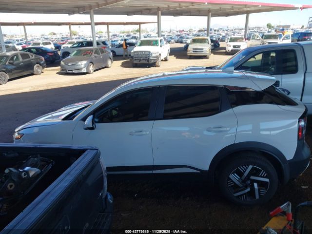 Nissan Kicks Sv Fwd Image 12